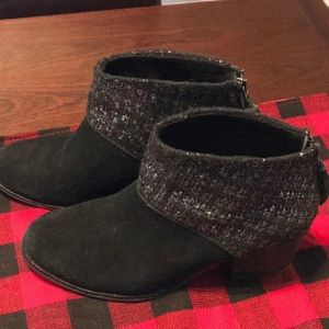 TOMS Leila ankle booties